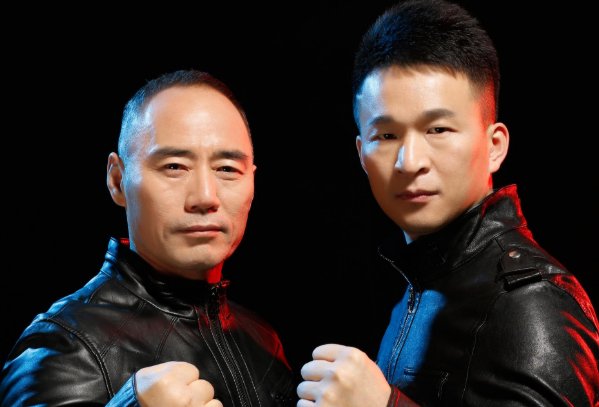 旭日阳刚出道10年后，一个年入百万一个回家务农，现状差距到底有多大？