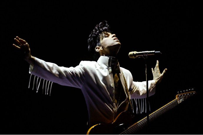 官方公布2020年收入最高已故名人榜,他们都是如何去世的?