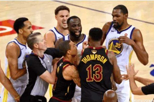 NBA官方承认误判受益者是谁？