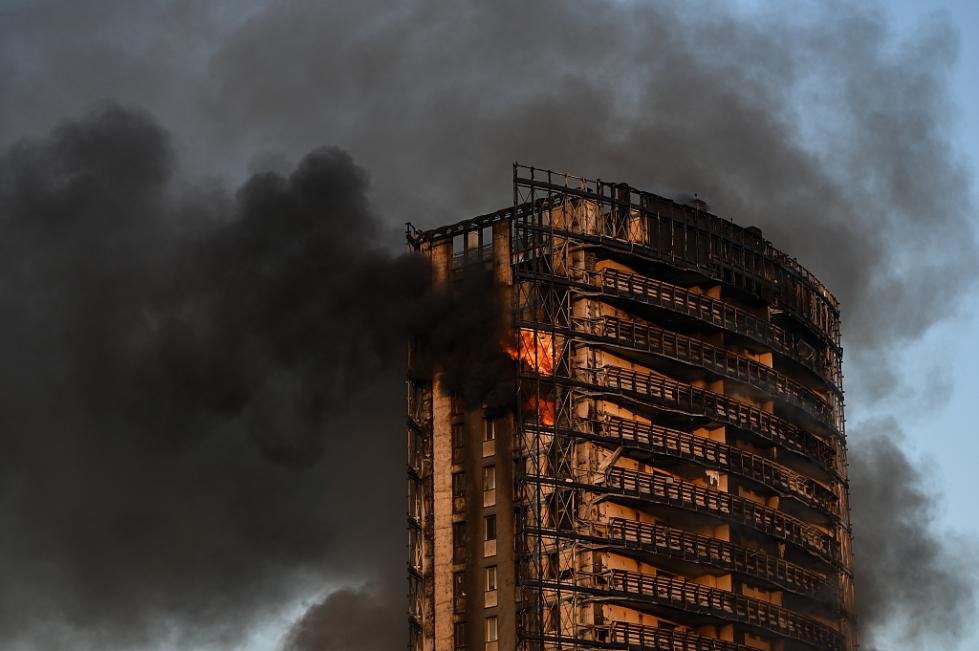 大连凯旋国际大厦突发大火，导致着火的原因是什么？