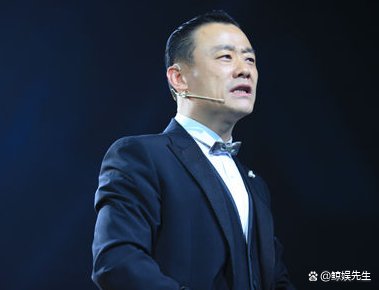 从大红大紫到无人问津，当年创办“海派清口”的周立波，现如今怎样了？