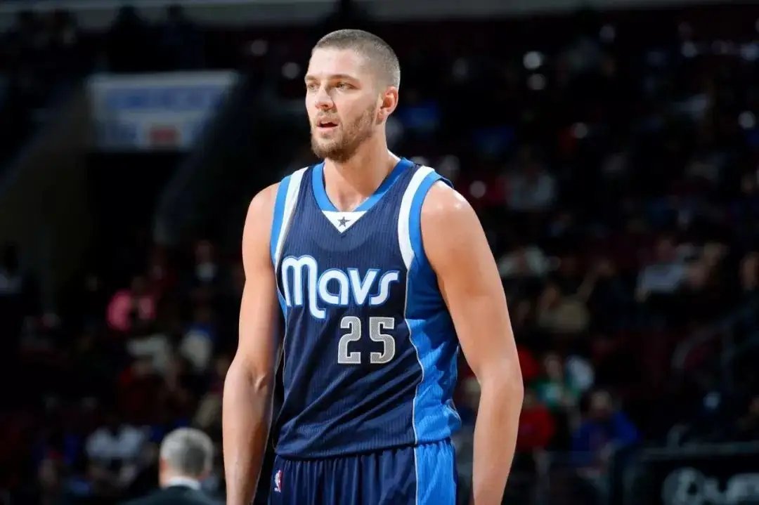 钱德勒帕森斯的球技如何?他退役的原因是什么?