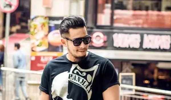 男生脸大适合什么发型？