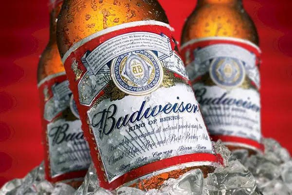 百威广告含碰杯饮酒动作被罚25万，你如何看待这个惩罚？