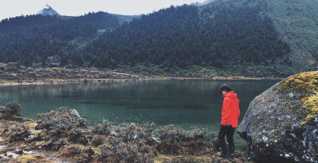 河南女网红徒步西藏，直播时发生意外死亡，此事件背后有何隐情？