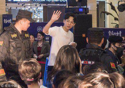 作为超级星光大道的冠军歌手,胡夏在华语乐坛的地位如何?