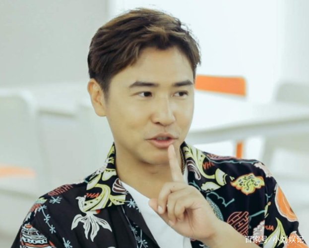 主持人欧弟官宣离婚!结婚6年有俩娃,仍没和前妻磨合好,当初为何要结婚?