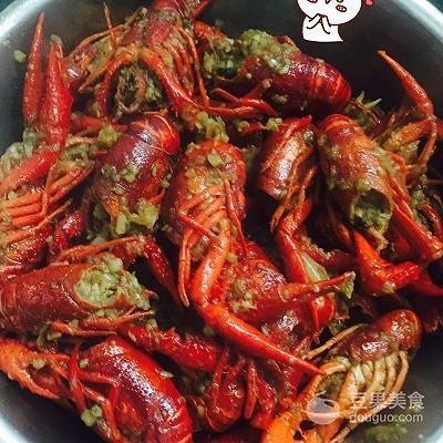 蒜蓉小龙虾该怎么做?