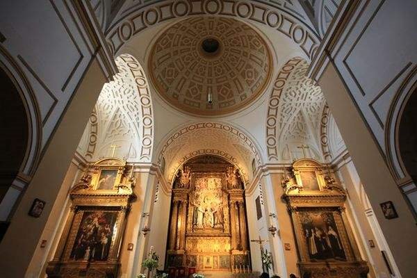 西班牙有哥伦布开道，为何最终还是破产了？