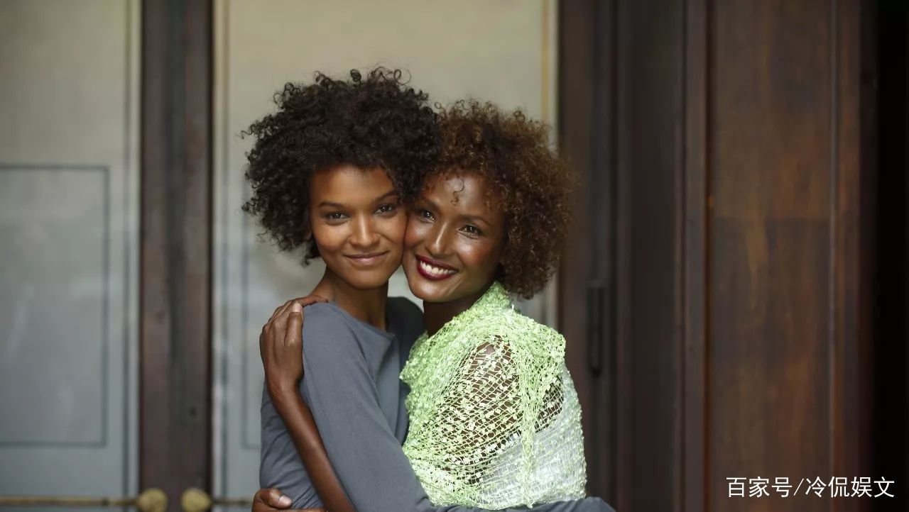 叙利亚少女在黑市被明码标价，任人挑选，“羞体”是历史倒退吗？