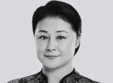 于月仙去世一周年,司机被判刑一年,老公张学松现在情感状态如何?