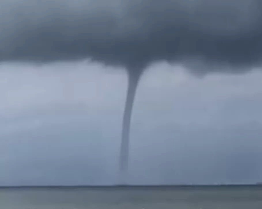 大理洱海现龙吸水,这种景观是怎样形成的?