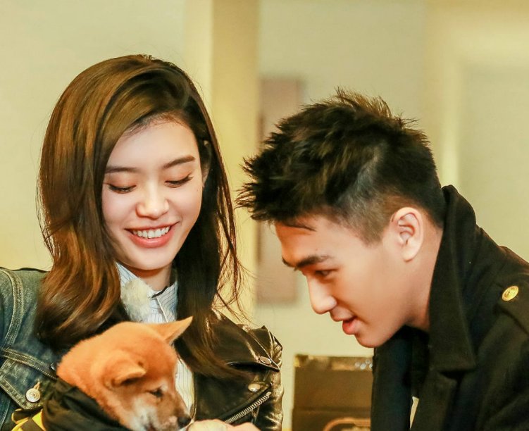 奚梦瑶的家庭条件怎么样？为何赌王的儿子会选择与她结婚？