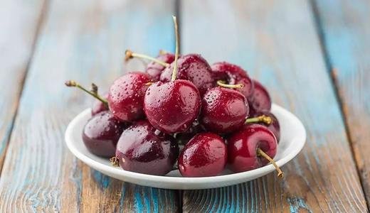 一女子连续吃五天车厘子竟然晕倒，难道吃车厘子还会中毒？