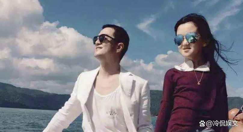 李亚鹏父女关系要散，李嫣表达不满，被指在刻意划清界限，这是怎么了？