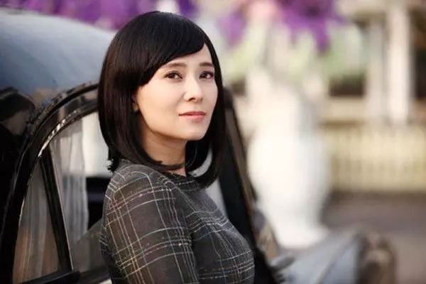 郭羡妮否认10岁爱女以“童星”出道,为何不让女儿进入演艺圈呢?