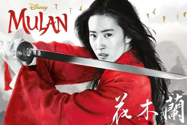 影院老板砸《花木兰》宣传板，影院老板为何这么做？