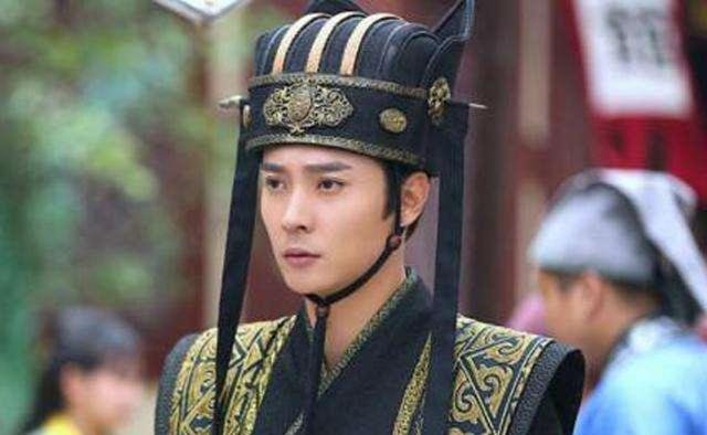 宇文泰主政西魏时，和哪些人组成了八柱国？