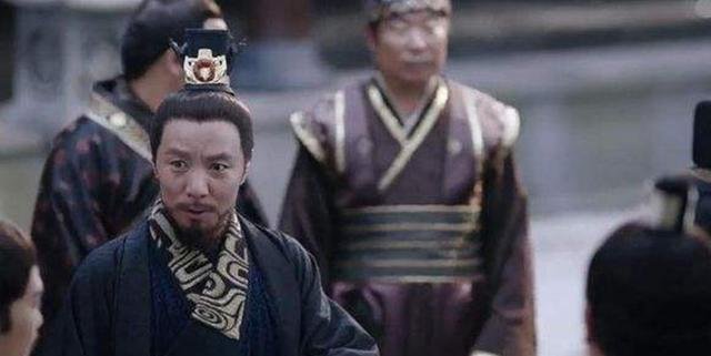 宇文泰主政西魏时，和哪些人组成了八柱国？