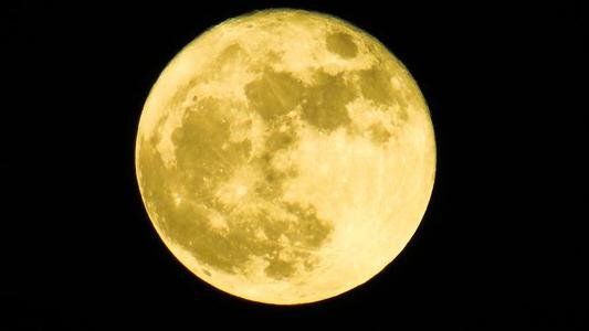 2021年首次超级月亮于4月27日亮相,什么是超级月亮?