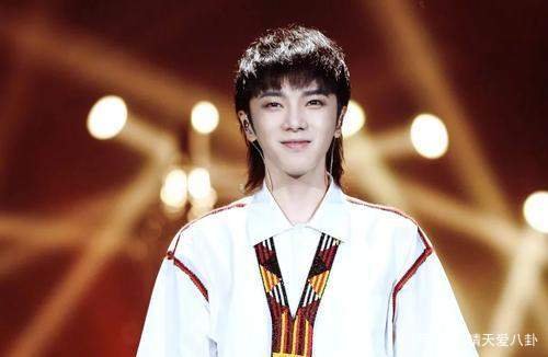 华晨宇张碧晨承认生女!女儿名字曝光,花花看到女儿为何眼里满是温柔?