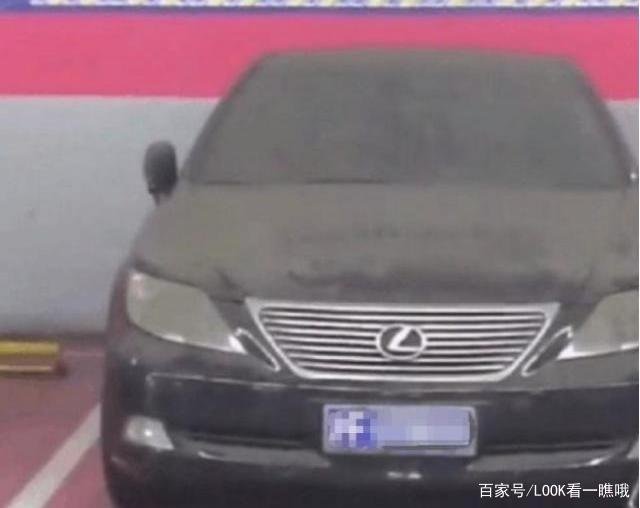 停在首都机场的“僵尸车”，为何五年没人认领呢？