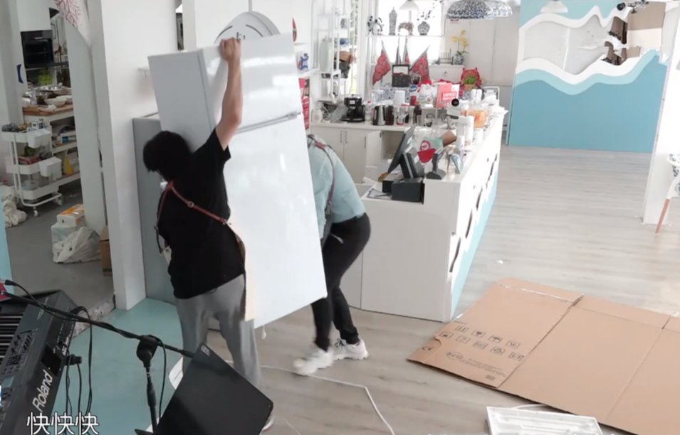 彻底服气，黄晓明真的买冰箱了！怎么会做出这种愚蠢的事情？