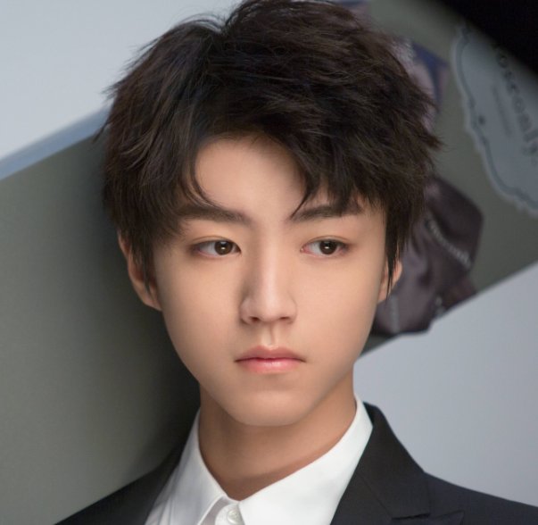 盘点各大校草,北音王琳凯,上戏罗云熙,看到中戏当之无愧,他是谁呢?