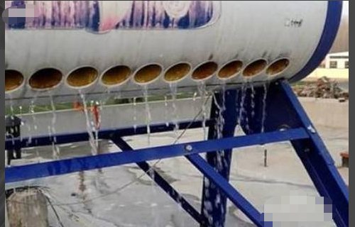 太阳能热水器怎么清洗?