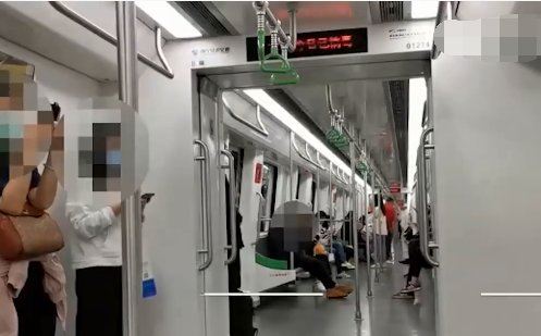 南京地铁惊现暴露狂，地铁是否应加强管理？