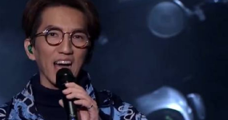 林志炫录节目差点从2米升降台跌落,他受伤严重吗?