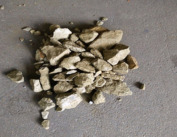 鉲原石,是天然矿石吗，看看这是什么石头