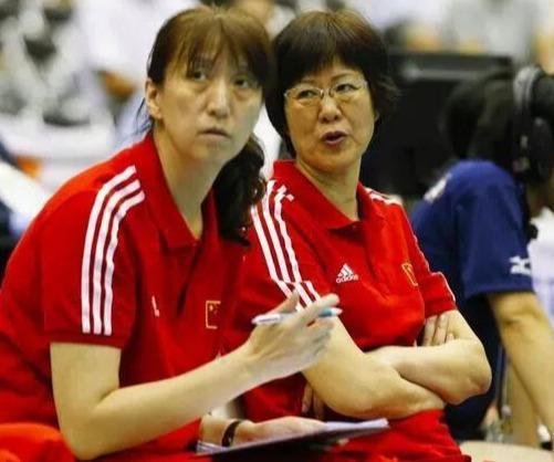 女排五朝元老赖亚文过得如何呢?