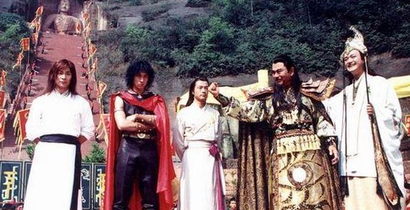 你觉得《风云》影版和剧版哪个更好看?