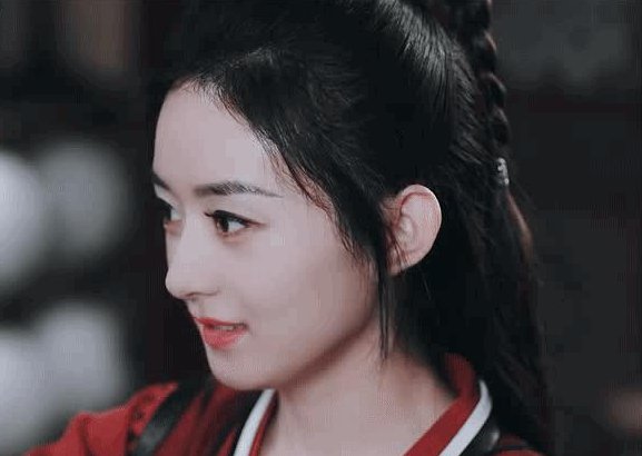 电视剧《有翡》中主角周翡的真实身份是什么?