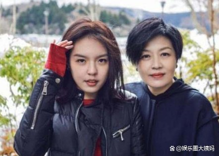 李咏离世三年后,女儿法图麦仍遭网暴,究竟是为什么?