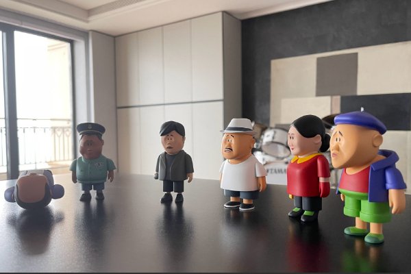 李荣浩在微博晒出《乡村爱情》的手办，你能认出这手办是谁吗？