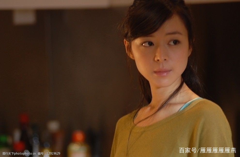 女版”陈冠希“被太太团封杀，如今41岁无人敢娶，靠什么翻盘吗？