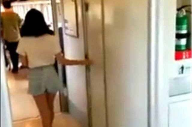 浙江男子冲进女厕所,破门而入救晕倒女子!当时的情况如何?