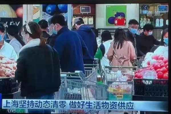 央视“新闻联播”上海超市画面被质疑“摆拍”，官方对此作何回应？