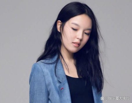 李咏离世三年后，女儿法图麦仍遭网暴，究竟是为什么？