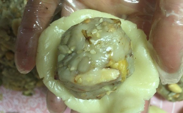 怎样做五仁月饼和配方