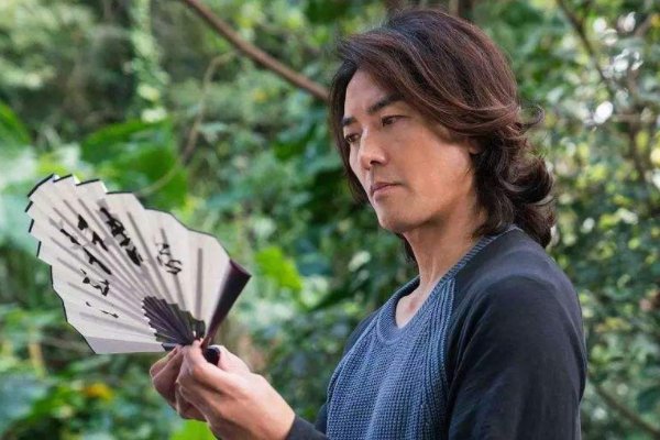 香港演员郑伊健的新婚妻子是谁?