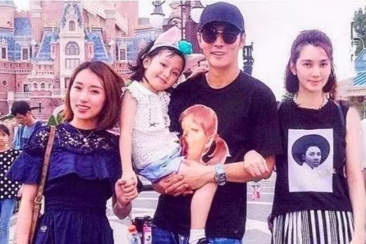 洪欣和张丹峰是怎么走到一起的？