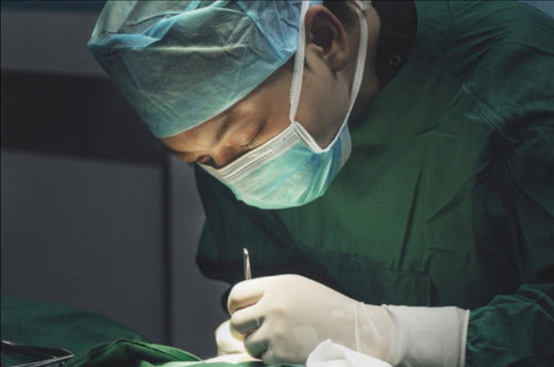 香港名媛赴韩隆胸猝死,这位名媛生前究竟有何强大的家世背景?