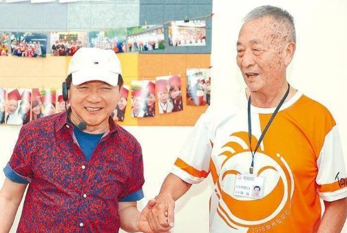 曾凭一首《爱拼才会赢》火遍大江南北,72岁的叶启田如今怎么样了?