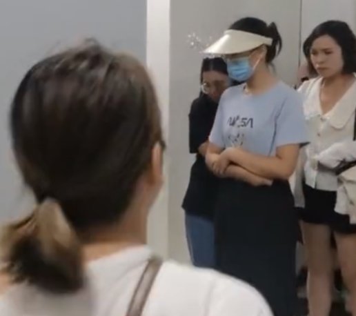 关于男厕挤满女士一事，芜湖景区是如何回应的？