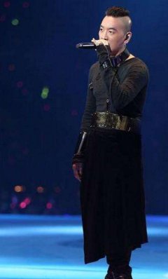 麦浚龙戴庚玲分手了吗？