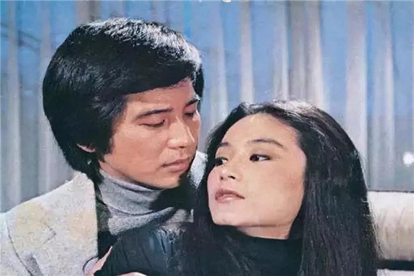 《窗外》女主角原型是琼瑶，她曾有过怎样惊世骇俗的恋情？