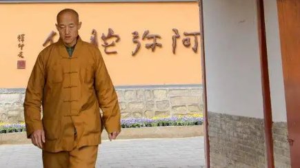 北大数学天才柳智宇下山还俗,为什么会如此受关注呢?